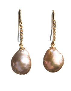 Pearl Earrings Lelah - Ava Cadiz